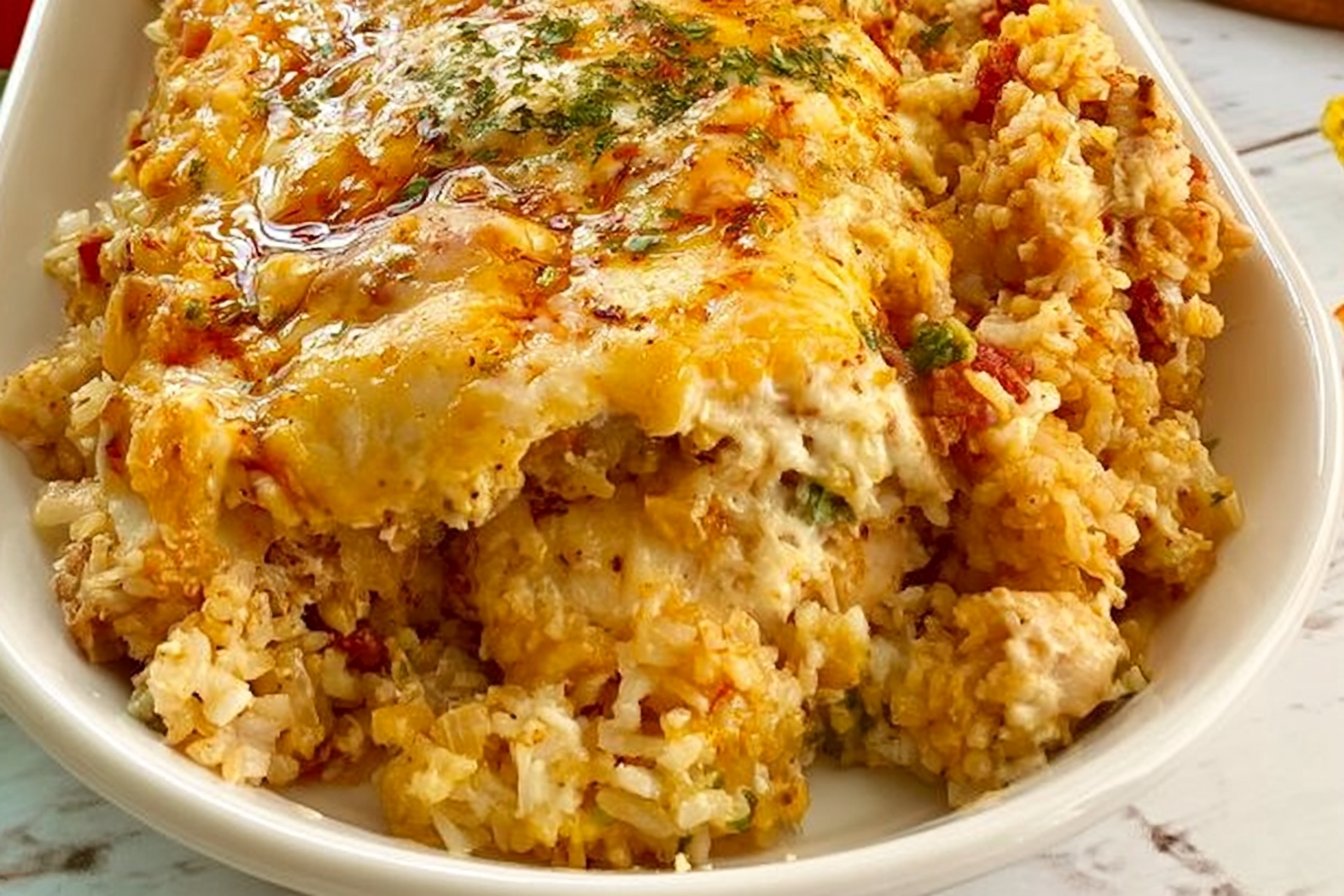 Easy Dump and Bake Queso Chicken and Rice