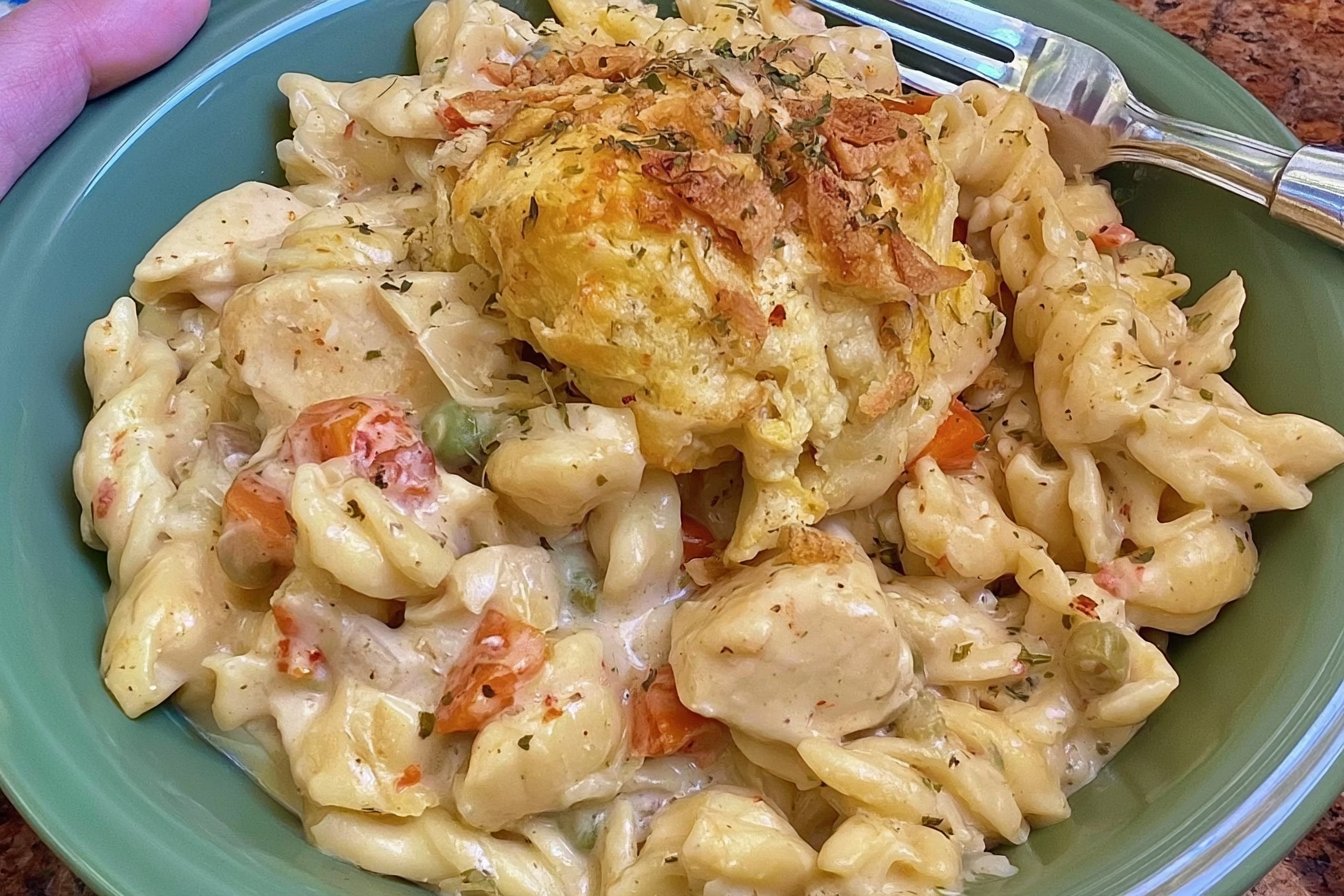 Crock Pot Chicken Pot Pie Pasta