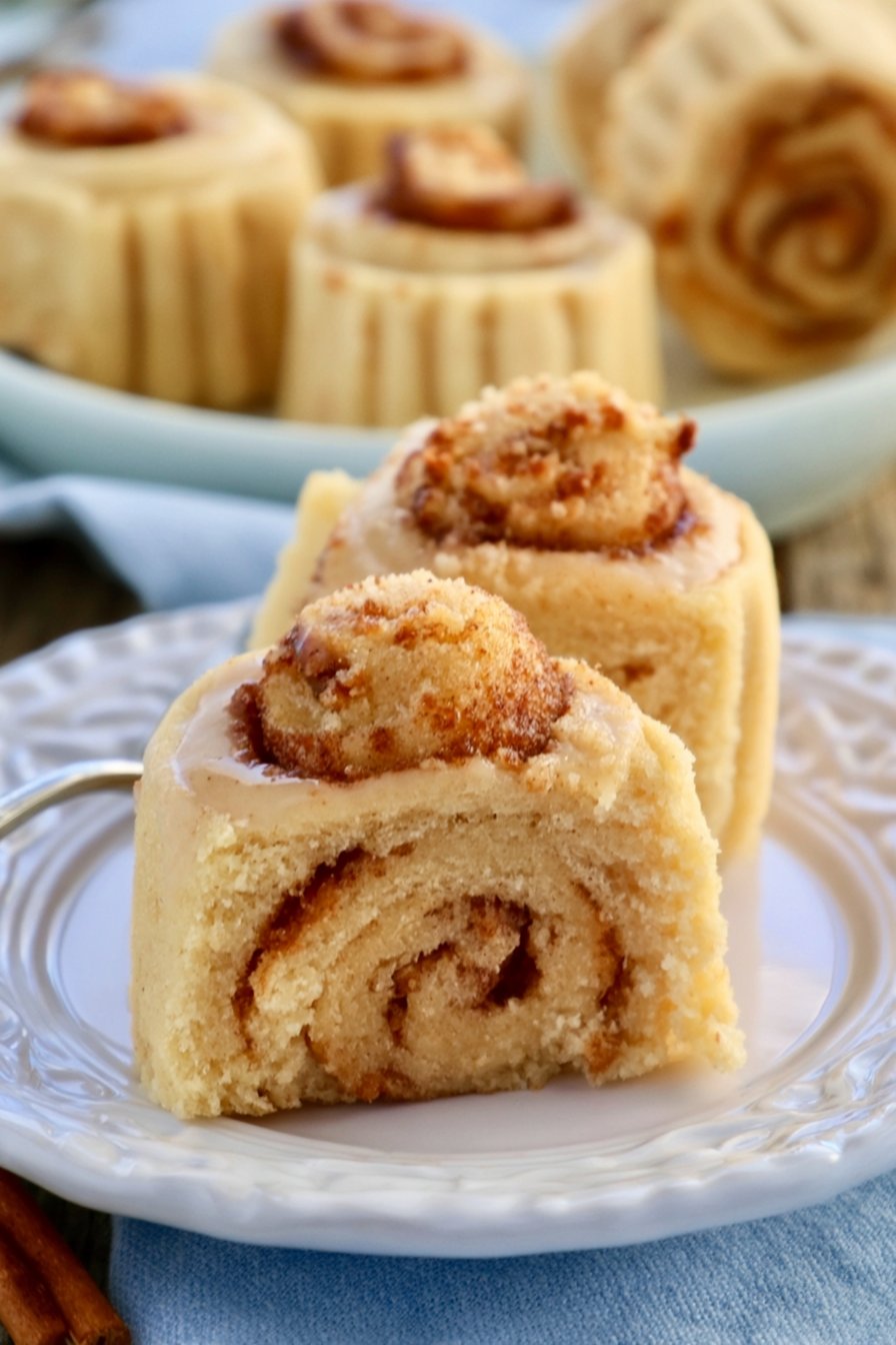 Cinnamon Roll Cookie Bites