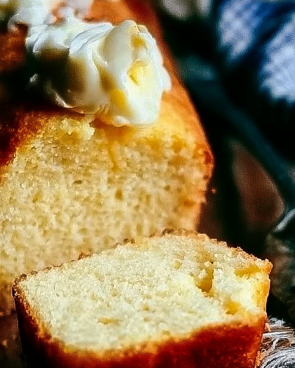 Sour Cream Cornbread: Simple Amish Recipe