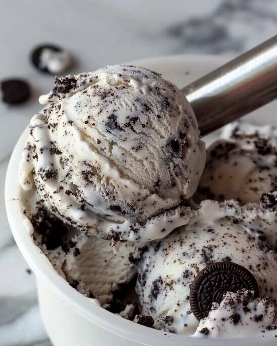 No Churn Oreo Cookies Ice Cream