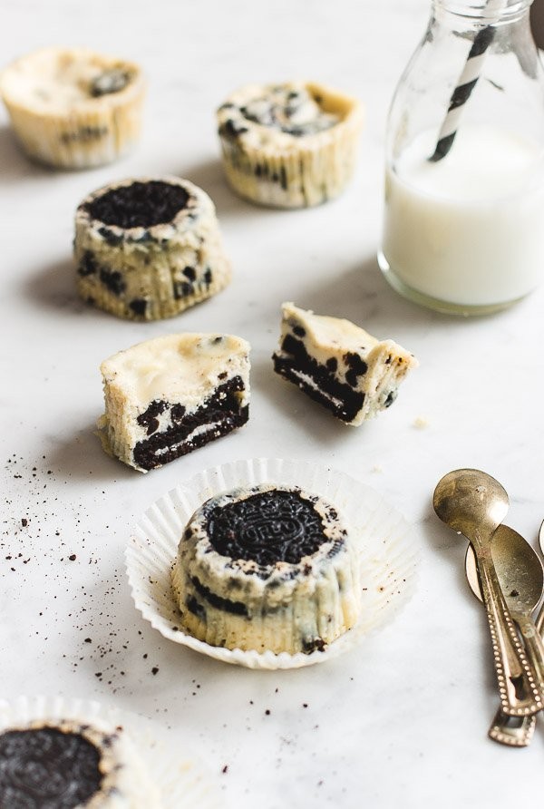 Mini Oreo Cheesecake Cups 1 Mini Oreo Cheesecake Cups