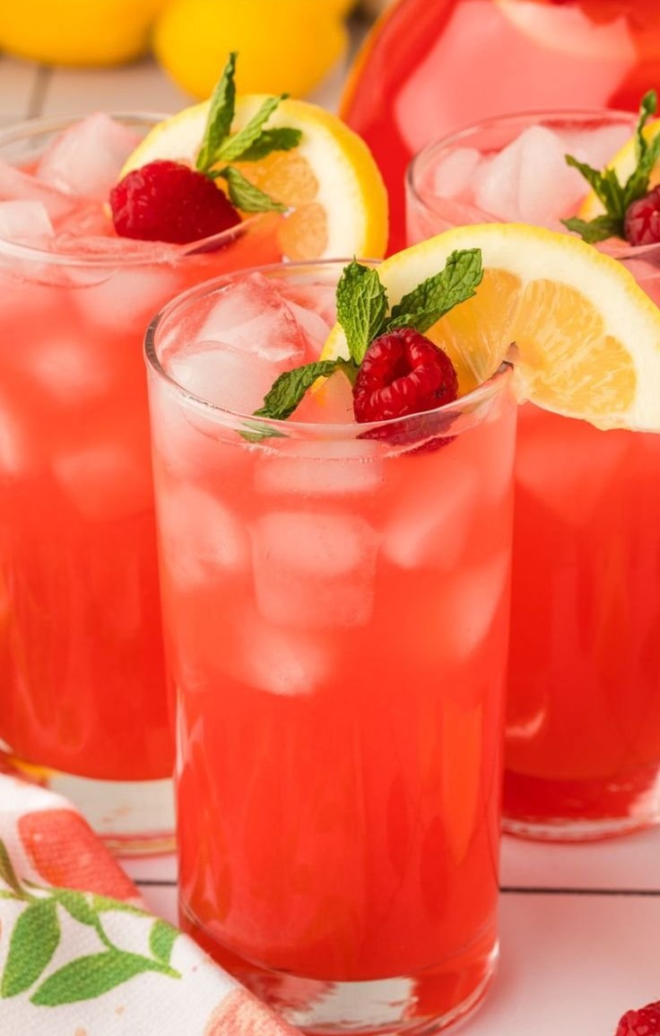 Peach Raspberry Lemonade