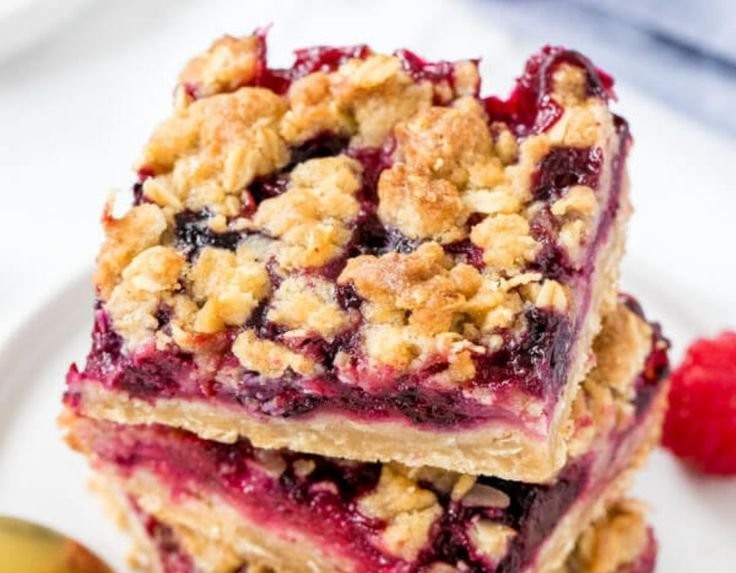 Mixed Berry Crumble Bars