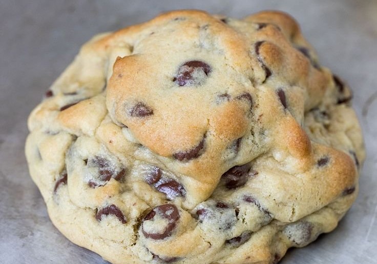Best Ever Giant Chocolate Chip Cookies