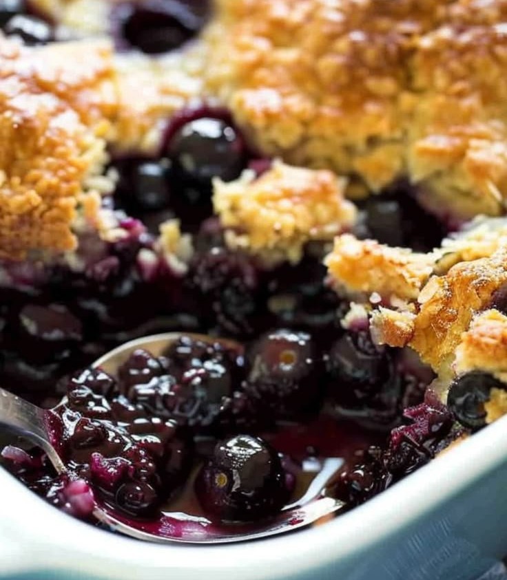 Easy Homemade Blueberry Cobbler