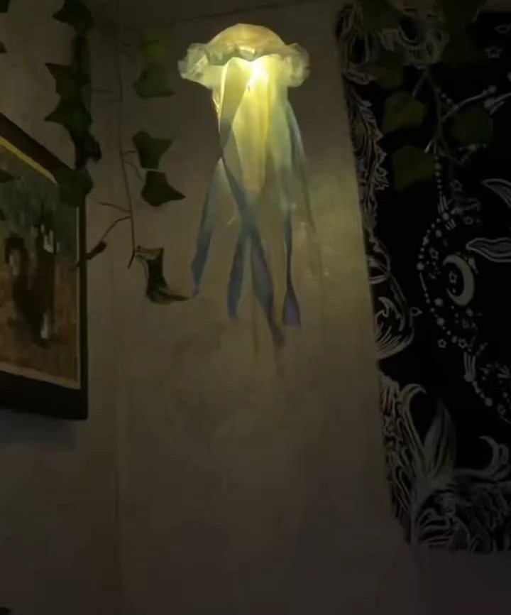 DIY Realistic Jellyfish Lamp