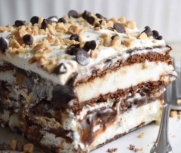 Ice Cream Sandwich Cake