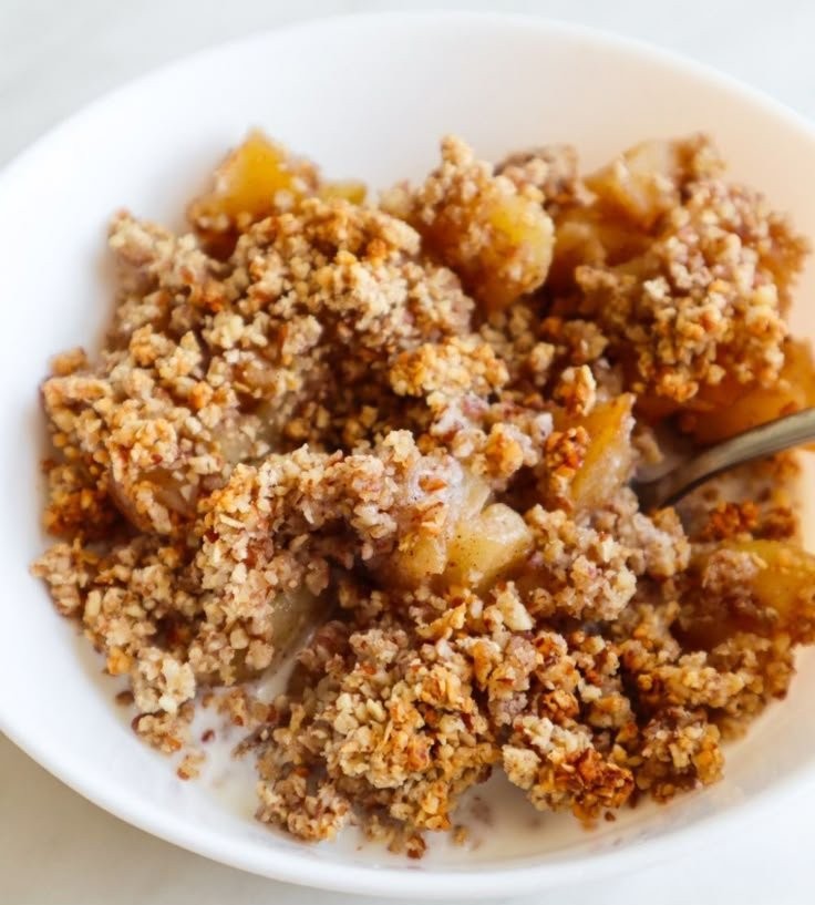 Healthy Breakfast Apple Crumble