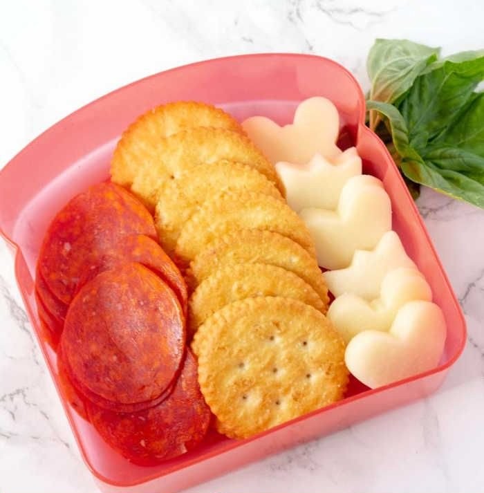 DIY Pizza Lunchable
