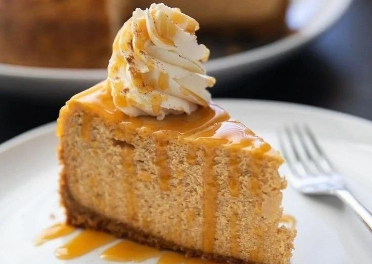 Creamy Pumpkin Cheesecake with Cinnamon