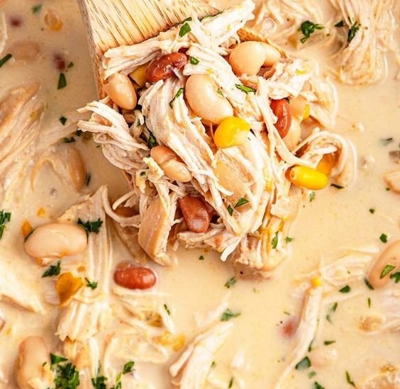 Slow Cooker White Chicken Chili