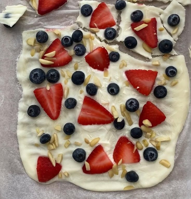 Frozen Yogurt Bark with Berries