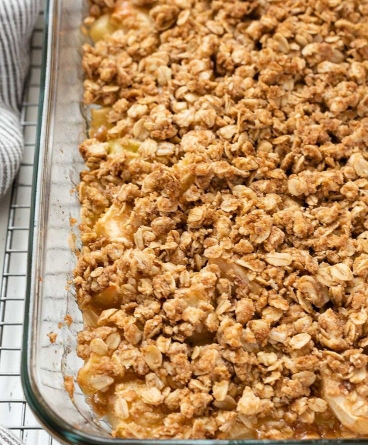 The Easiest Apple Crisp Ever