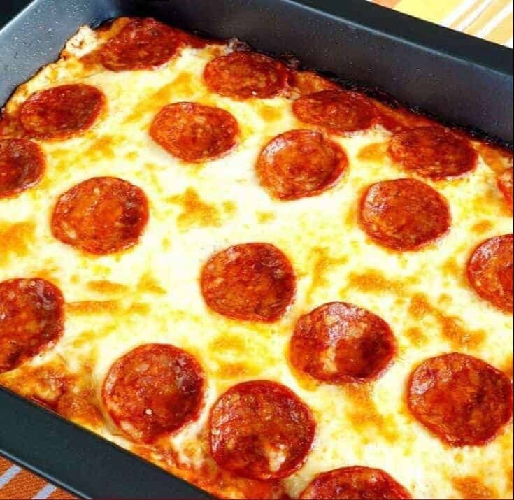 Keto Pizza Casserole