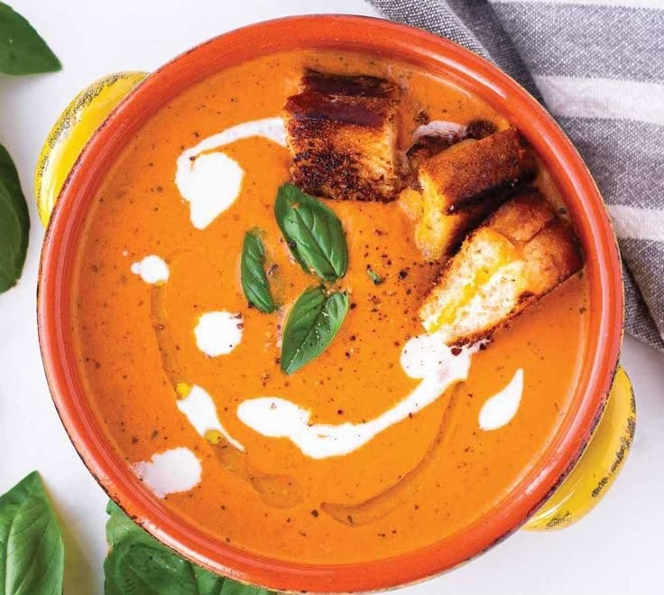 Creamy Tomato Basil Bisque