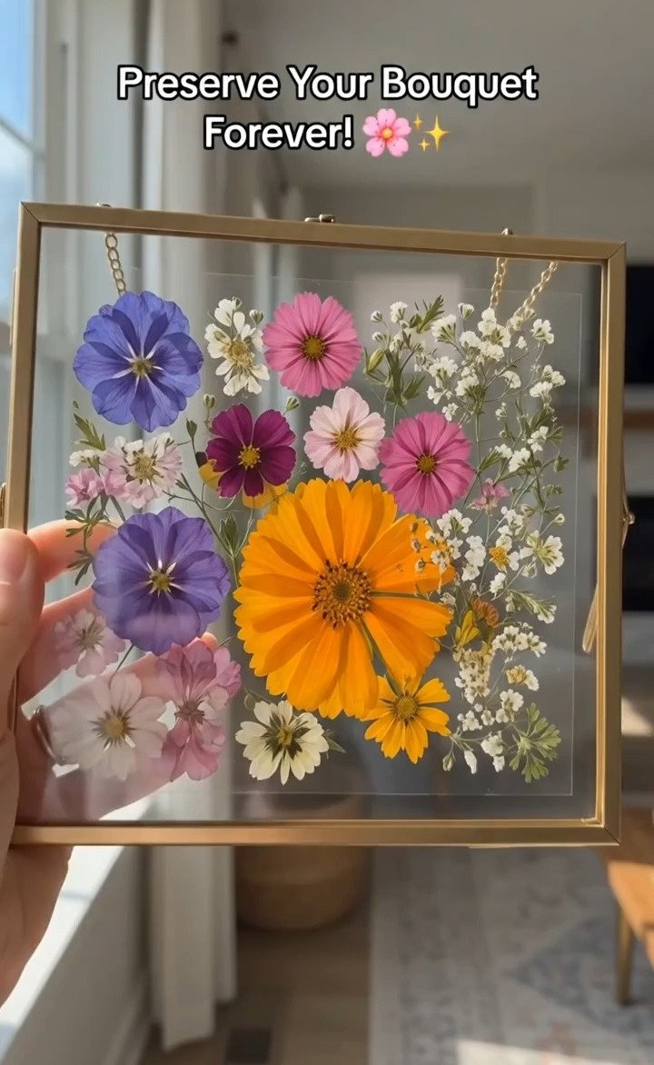 Gepresstes Hochzeitsstrauß-Rahmen bewahrt geliebte Hochzeitsblumen in einer eleganten Präsentation, die Sie für immer schätzen werden ✨ Speichern Sie dieses Projekt!