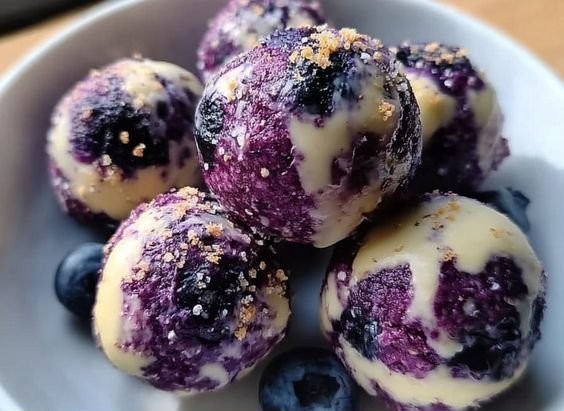Blueberry Cheesecake Bites