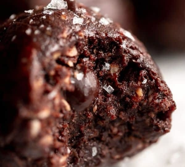 Chocolate Protein Balls