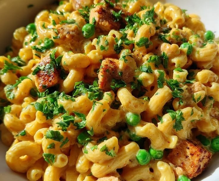 Creamy Cajun Chicken and Cheddar Mac