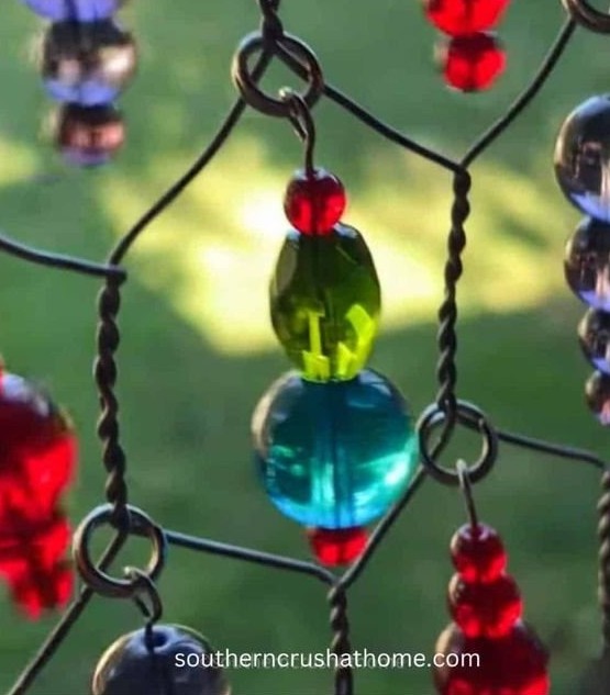 How to Make a Chicken Wire Sun Catcher + 33 Sun Catcher Ideas