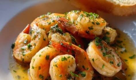 Crevettes À L’ail (French Garlic Shrimp)