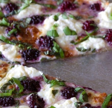 Best Blackberry Basil Ricotta Pizza
