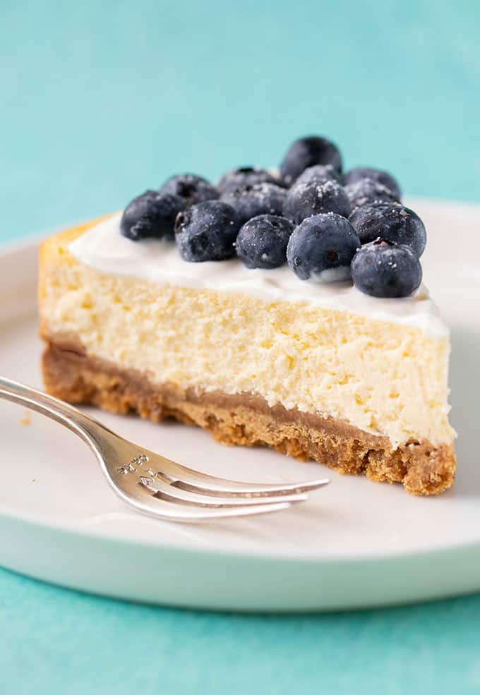 Lemon Cheesecake: Creamy Zesty Delight 2 Lemon Cheesecake: Creamy Zesty Delight
