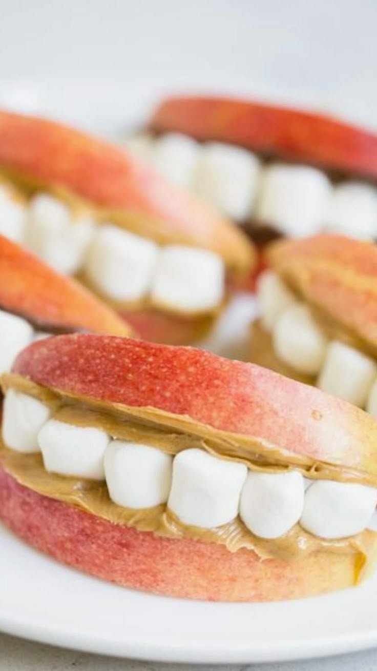 Apple chompers