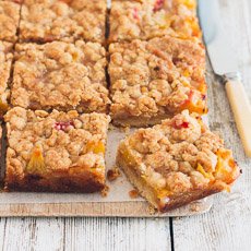 Peaches and Cream Crumble Bars
