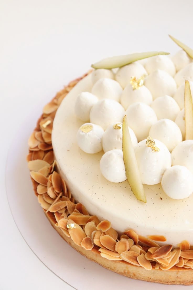 Tarte poire, muscovado, vanille et amande - Recette Olivia Pâtisse