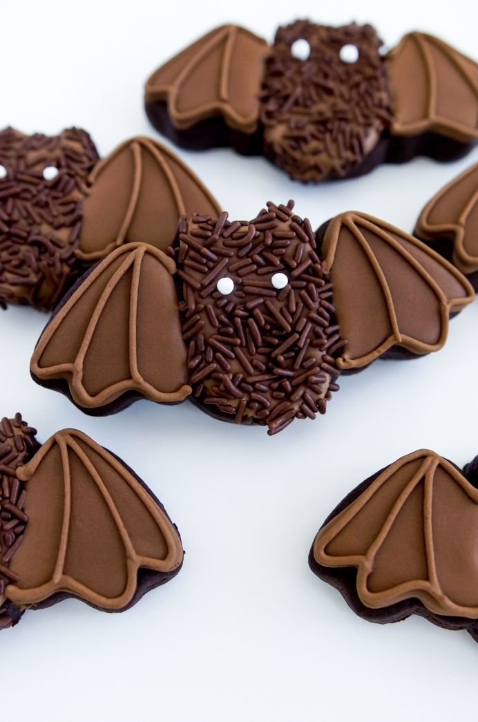 35 Halloween Cookie Recipes That Are So Good It's Scary