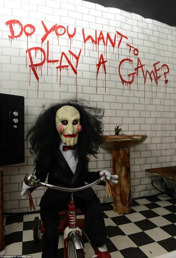 55+ Scary Haunted House Ideas For This Halloween 2026 | Halloween house party decorations, Creepy halloween party, Halloween decor diy
