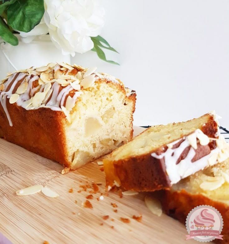 Cake fondant aux poires et aux amandes - Maman fait un gâteau