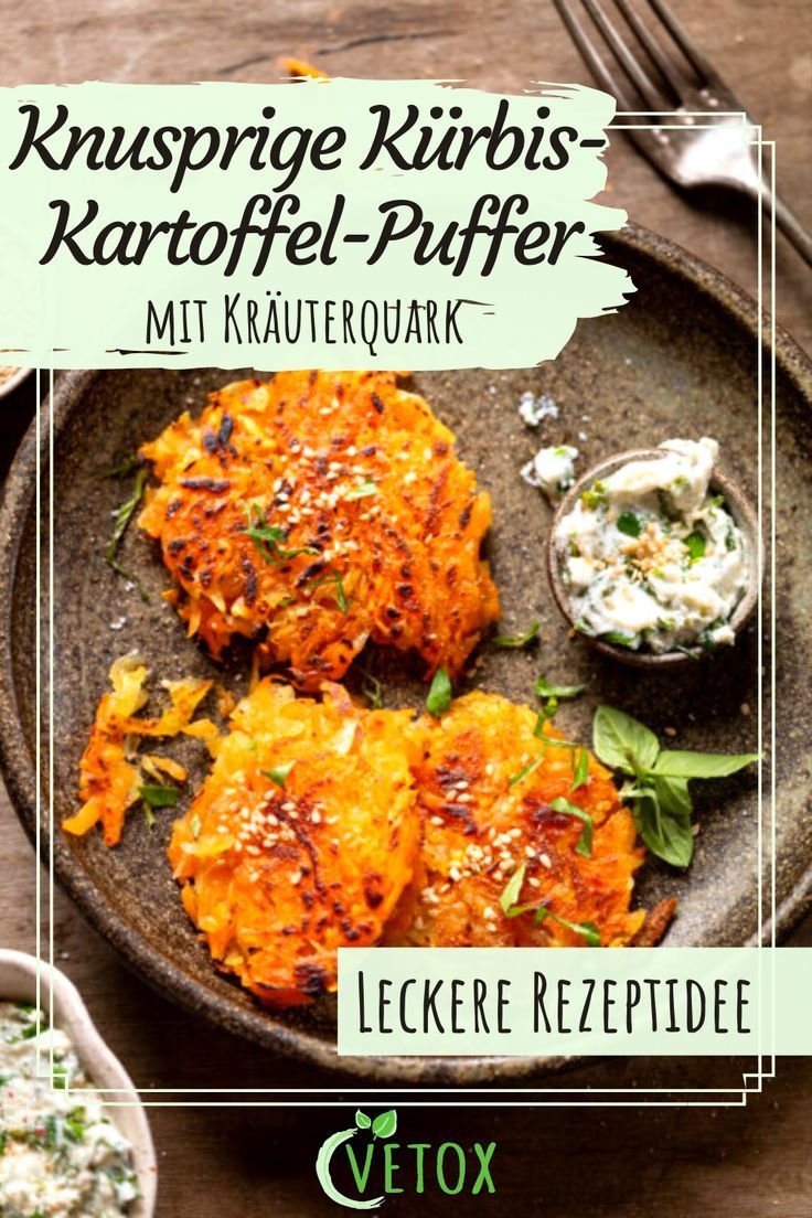 Knusprige Kürbis-Kartoffel-Puffer mit Kräuterquark | Leckere Rezeptidee für den Herbst
