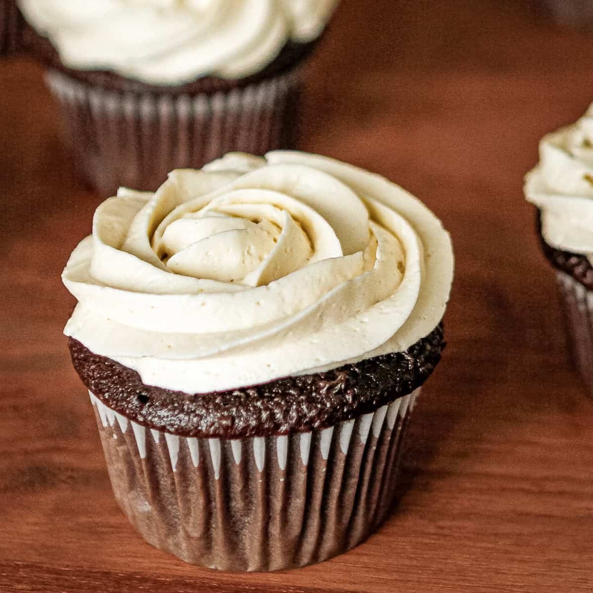 Best Whipped Buttercream Frosting 2 Best Whipped Buttercream Frosting