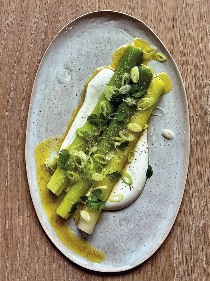 Poireaux vinaigrette au curry, yaourt acidulé de Cyril Lignac