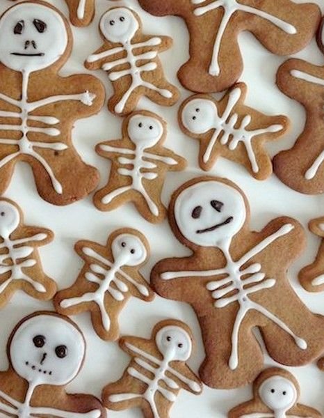 Halloween Baking: Gingerbread Skeletons Recipe | Halloween gingerbread cookie decorating ideas, Halloween gingerbread men ideas, Halloween gingerbread cookie recipe
