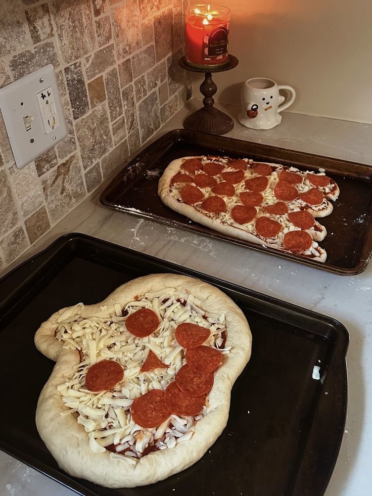 halloween pizza