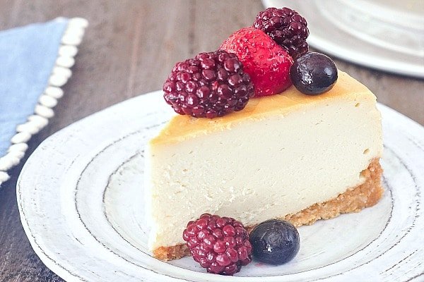 Creamy Vegan New York Cheesecake 2 Creamy Vegan New York Cheesecake
