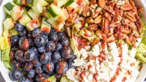 Easy Summer Salad with Blueberries