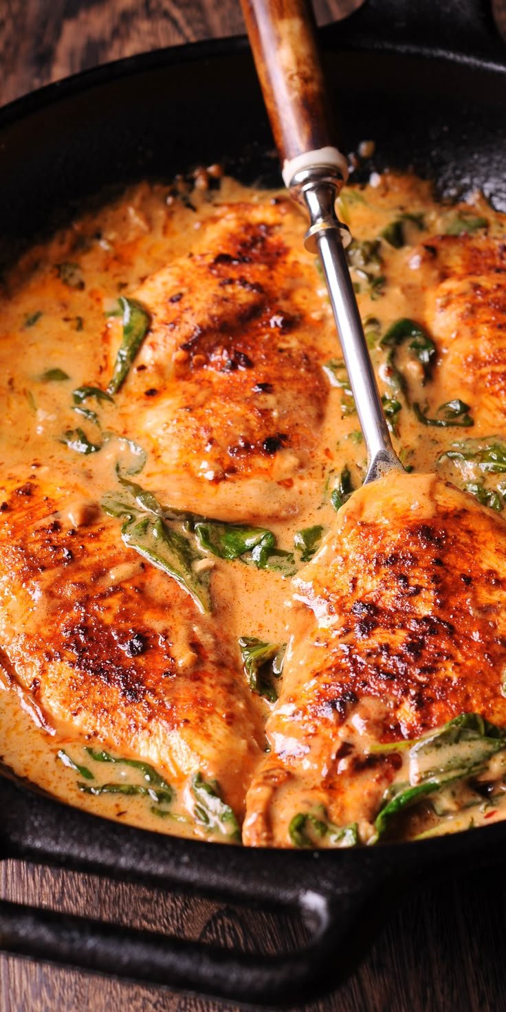 Chicken and Spinach in Creamy Paprika Sauce