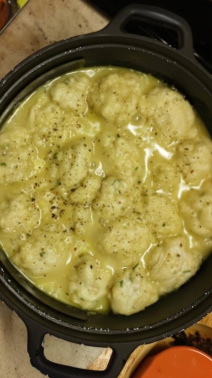 Fеathеr Dumplings Chickеn and Dumplings