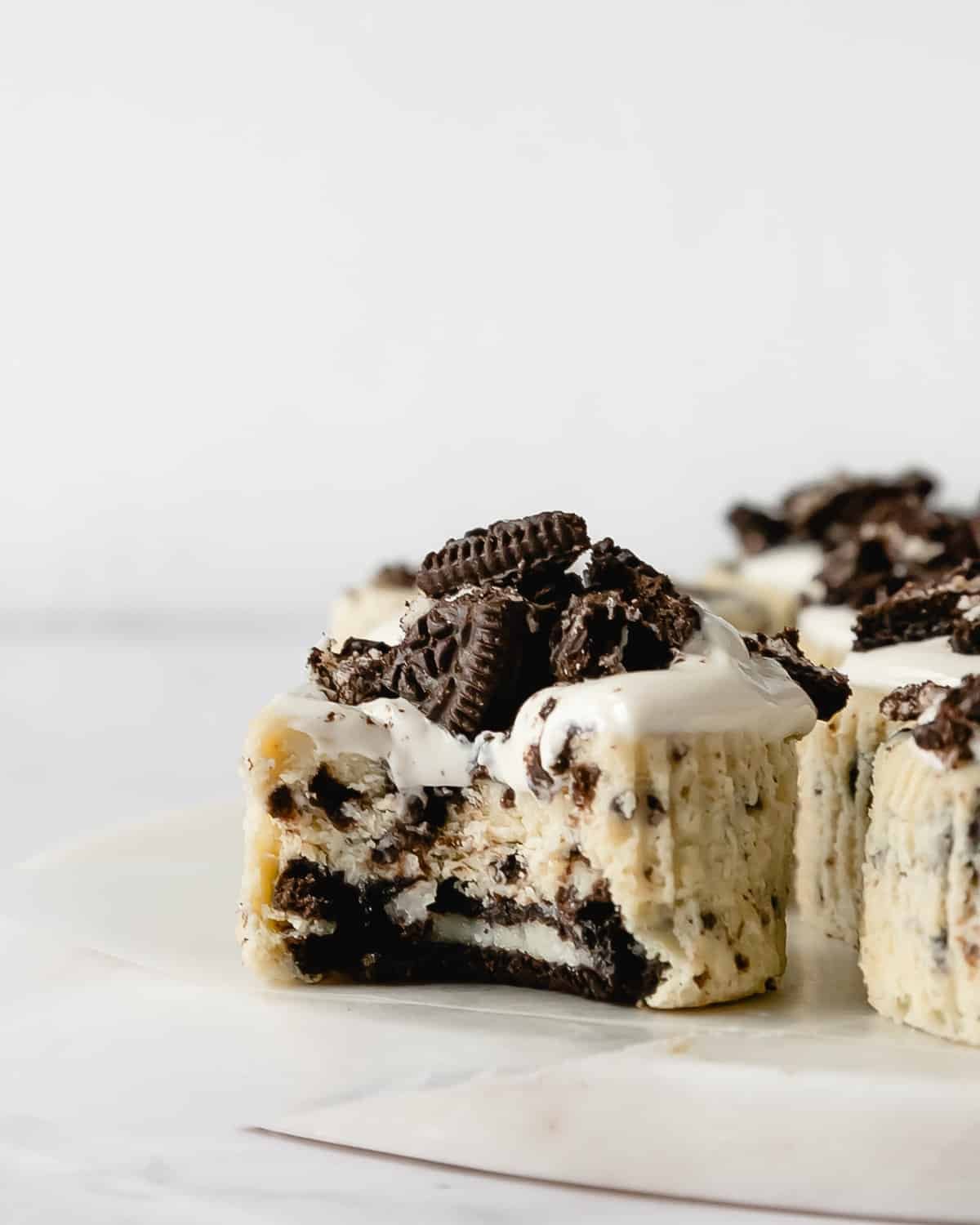 Mini Oreo Cheesecake Cups 2 Mini Oreo Cheesecake Cups