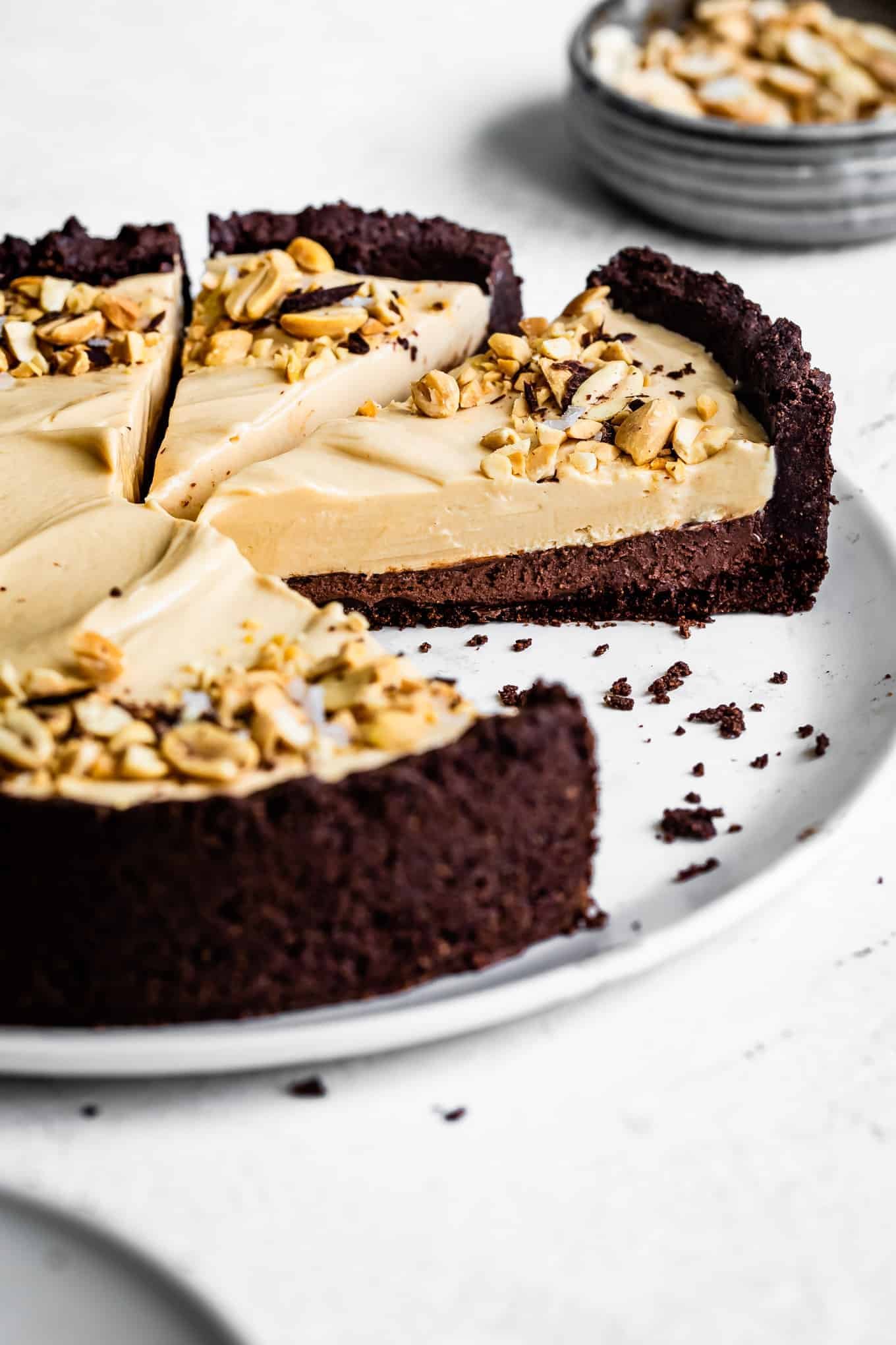 Creamy Gluten-Free Chocolate Peanut Pie