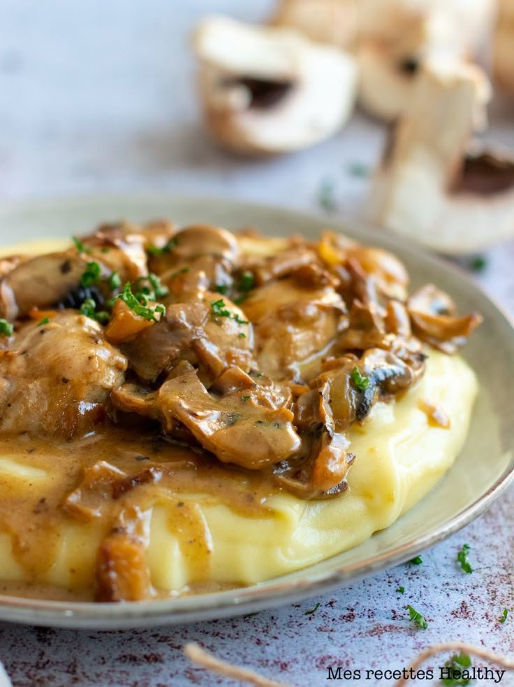 Recette de poulet au champignon et purée au fromage