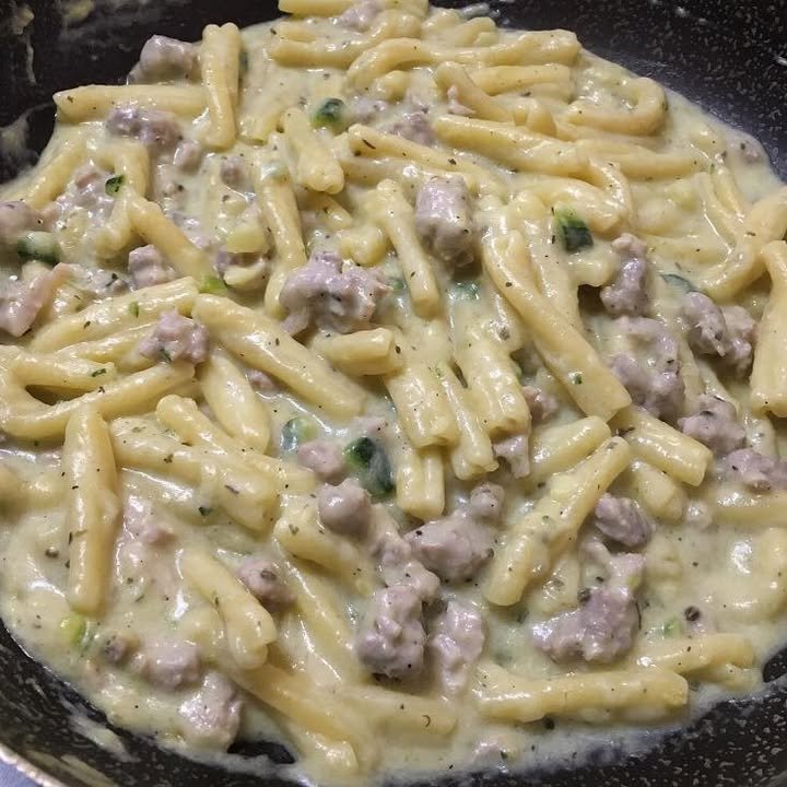 Caserecce con salsiccia, zucchine e Philadelphia