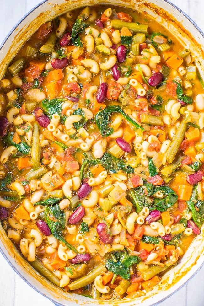 Easy 30-Minute Minestrone Soup (Better-Than-Olive-Garden-Copycat)